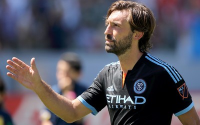 艾尚体育独家-佩洛娃巧妙漏球助攻队友